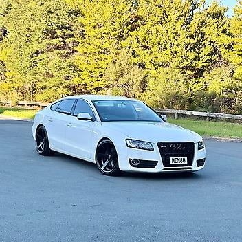 2010 AUDI A5
