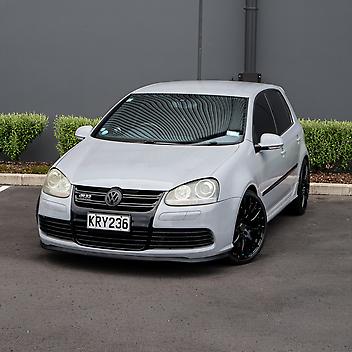 2006 Volkswagen GOLF R32