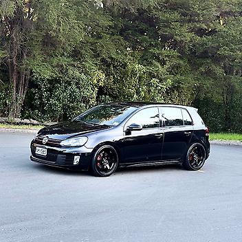 2010 Volkswagen GOLF GTI
