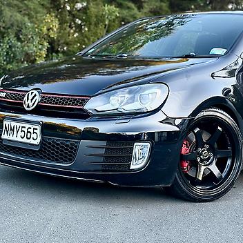 2010 Volkswagen GOLF GTI