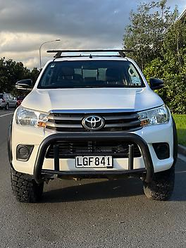 2018 Toyota Hilux SR TD DC 2.8D/6AT/UT