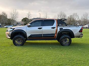 2017 Toyota Hilux SR TD DC 2.8D/6AT/UT