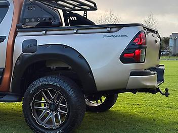 2017 Toyota Hilux SR TD DC 2.8D/6AT/UT