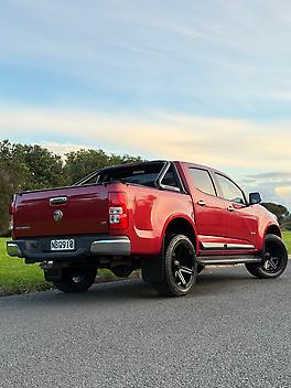 2013 Holden Colorado 4X2 LTZ DC PU 2.8 MT