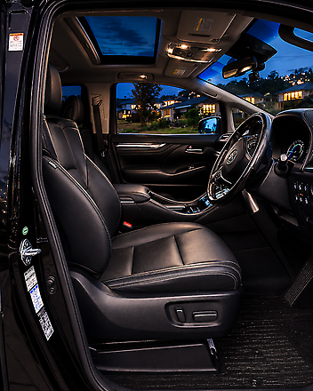 2016 Toyota Alphard E-FOUR