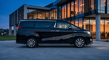 2016 Toyota Alphard E-FOUR