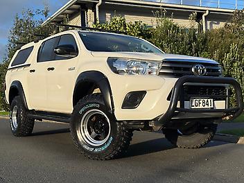 2018 Toyota Hilux SR TD DC 2.8D/6AT/UT