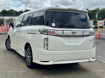 2014 Nissan Elgrand 250 HIGHWAY STAR