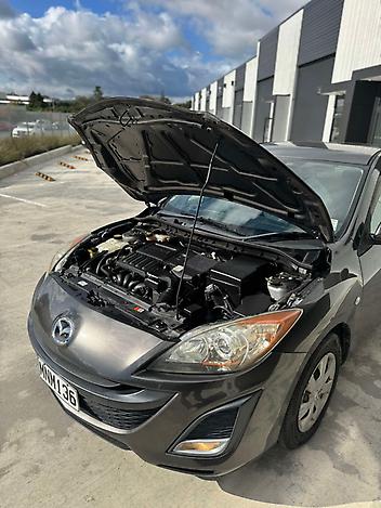 2010 Mazda Axela