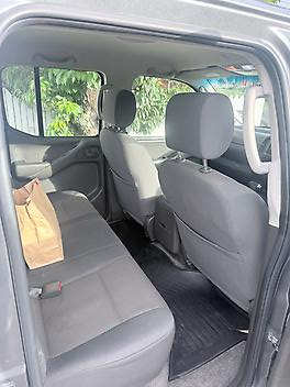 2011 Nissan Navara D/C 2.5D 4WD ST AT