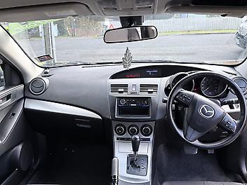 2010 Mazda Axela