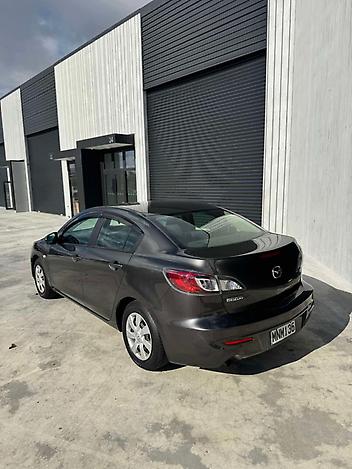 2010 Mazda Axela