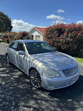 2007 Toyota Crown