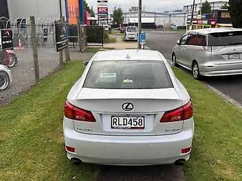 2005 Lexus Is350