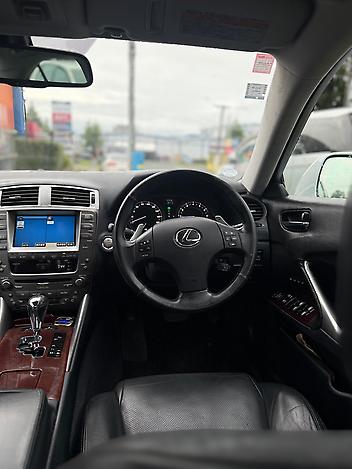 2005 Lexus Is350
