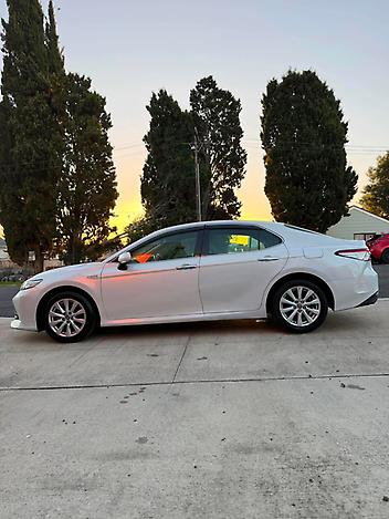2019 Toyota Camry HYBRID