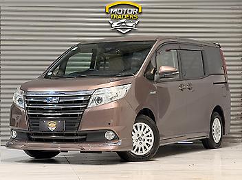 2016 Toyota Noah Hybrid G | 7 Seater