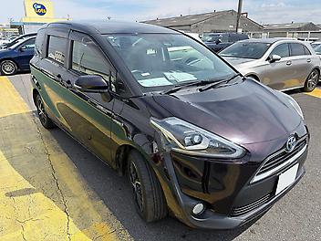 2017 Toyota Sienta Hybrid G Cuero