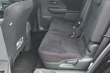 2014 Toyota Prius Alpha 7 Seats 
