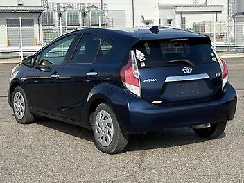 2017 Toyota Aqua S Style Black