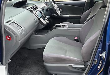 2012 Toyota Prius Alpha Hybrid 7 Seats 