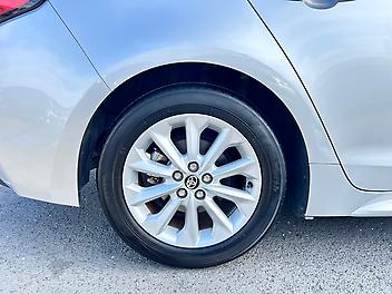 2020 Toyota Corolla Touring S Hybrid