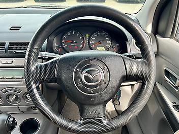 2006 Mazda Demio