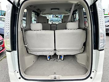 2013 Nissan Serena Shv