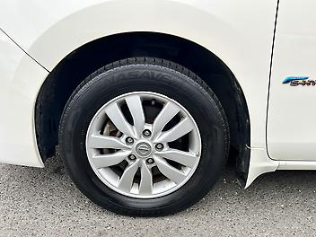 2013 Nissan Serena Shv