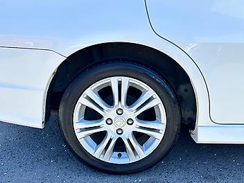 2011 Honda Fit SHUTTLE