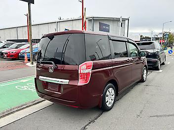 2014 Honda Stepwagon G Comfort Selection 8 Seater