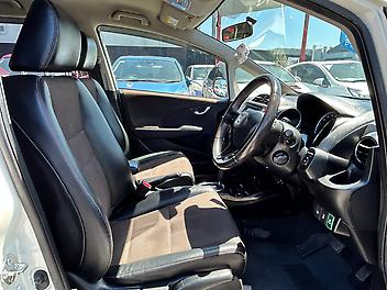 2011 Honda Fit SHUTTLE