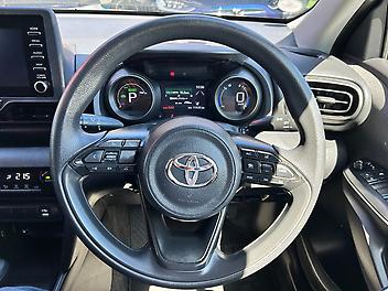 2021 Toyota Yaris Corss Hybrid X