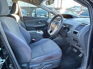 2013 Toyota Prius Alpha S