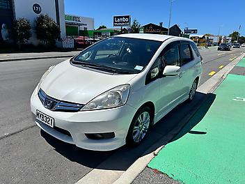 2011 Honda Fit SHUTTLE