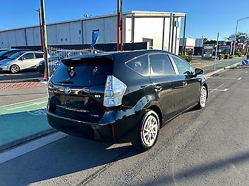 2013 Toyota Prius Alpha S