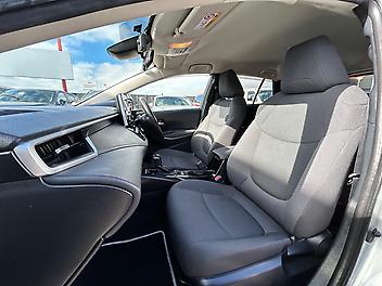 2020 Toyota Corolla Touring S Hybrid