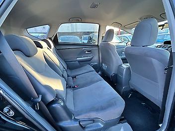 2013 Toyota Prius Alpha S