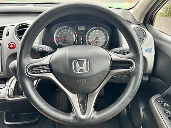 2008 Honda STREAM