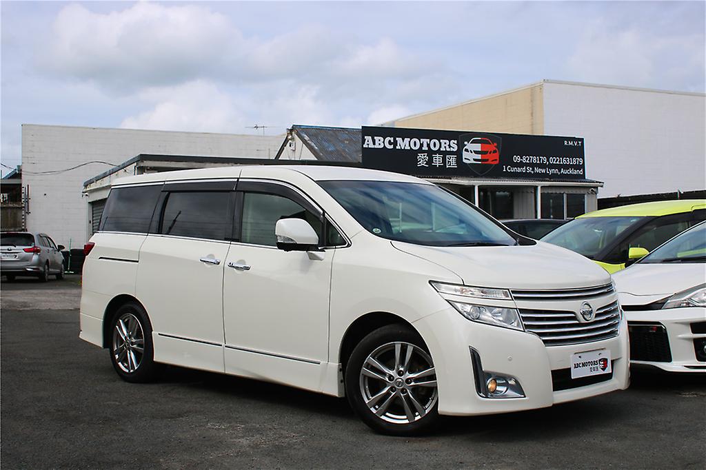 2013 Nissan Elgrand 2.5L highway star black leather