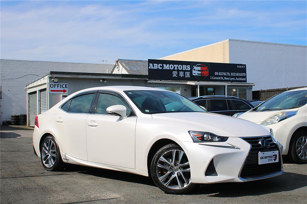 2018 Lexus Is300h 300H facelift hybrid ACC LKA BSM