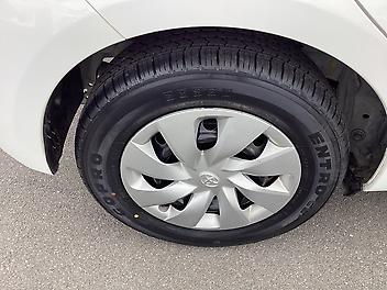 2017 Toyota VITZ Hybrid