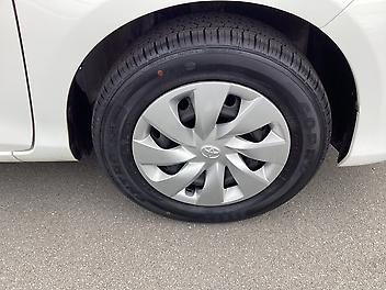 2017 Toyota VITZ Hybrid