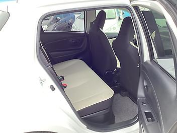 2017 Toyota VITZ Hybrid