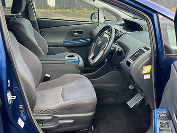 2012 Toyota Prius S Alpha Hybrid **Low kms**