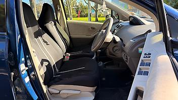 2008 Toyota Vitz F