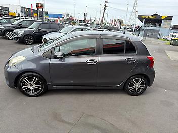 2009 Toyota Vitz