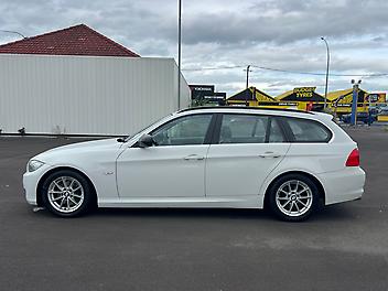 2012 Bmw 320i Touring **Heated & Memory Seats*i-Drive**