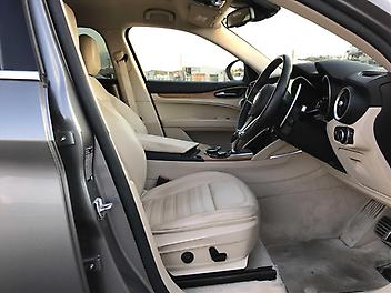 2019 Alfa Romeo Stelvio Stelvio 4WD Low Kms  
