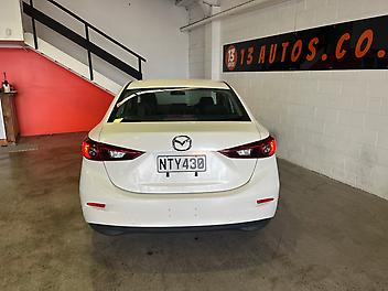 2014 Mazda Axela